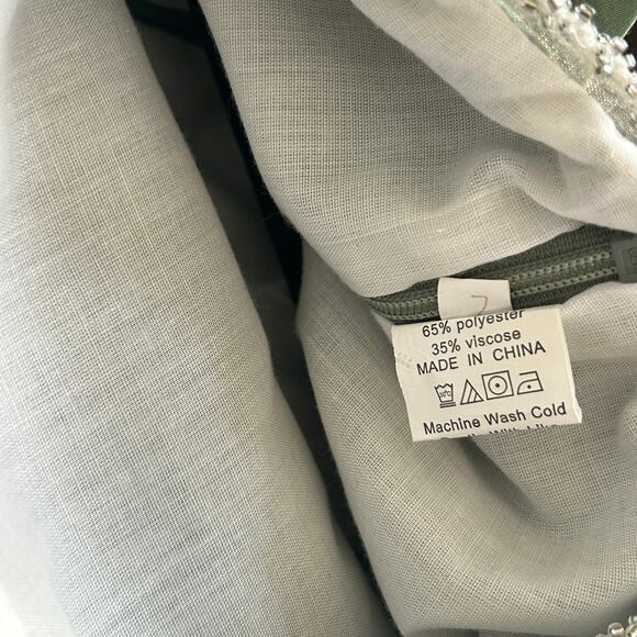 Girls Holiday Dress Green Puff Sleeve with Bow Sz. 4 Birthday Pageant Formal - Picture 13 of 13